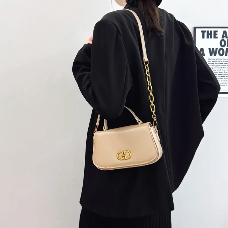 

Spring Fashion Armpit Small Square Bag Female Senior Niche Personality Leisure Hand Carrying Single Shoulder Crossbody Bag