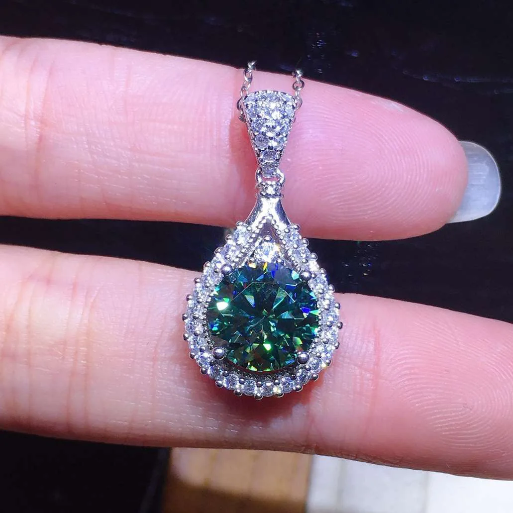 

Sterling Silver 925 Bule Green Diamond Wedding Necklace Pendant for Women Brick Valentine's Day Jewelrys Gifts for Friendship