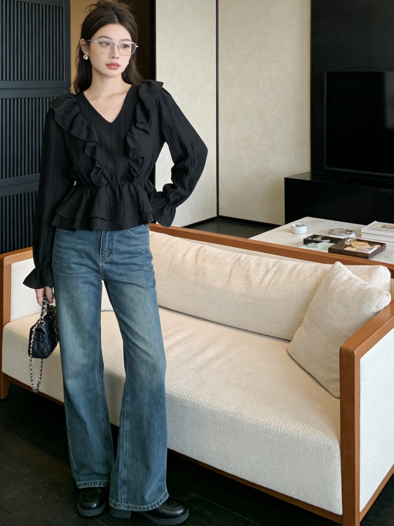 

Ele Women's V-ne irt Spring 2026 New Sle Commute Long Sve Slimming Floral Versatile Top Age-defng