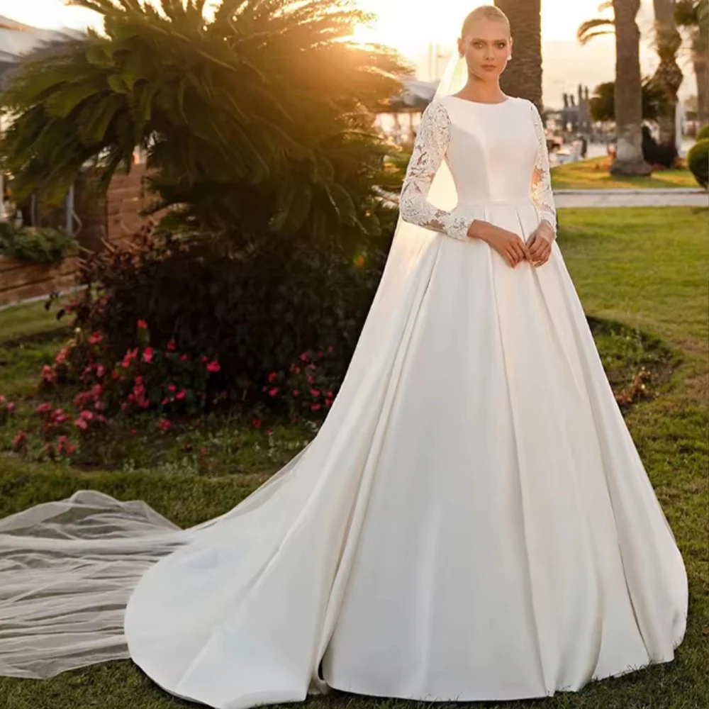 

Simple Muslim Wedding Dresses A-line O-Neck Lace Long Sleeve Bride Dress with Appliques Buttons Train Bridal Gown Customized