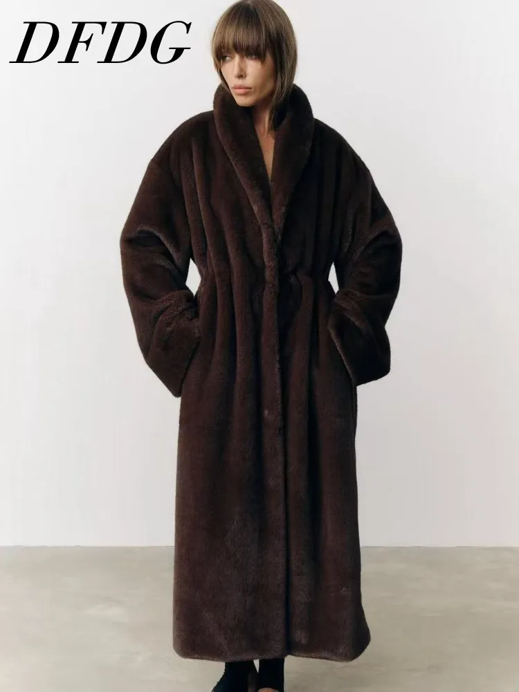 

DFDG Women’s 2025 Winter Shawl Collar Shearling Coat Long Loose Heavyweight Furry Jacket Designer Thickened Plush Outerwear Coat