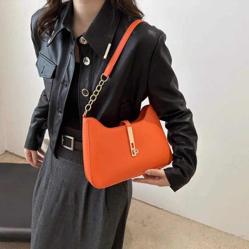 

Luxury Brand Fashionable Leather Women's Shoulder Bag Elegant Classic Paris Elegant Embellishment Trendy Daily Vintage Bag​
