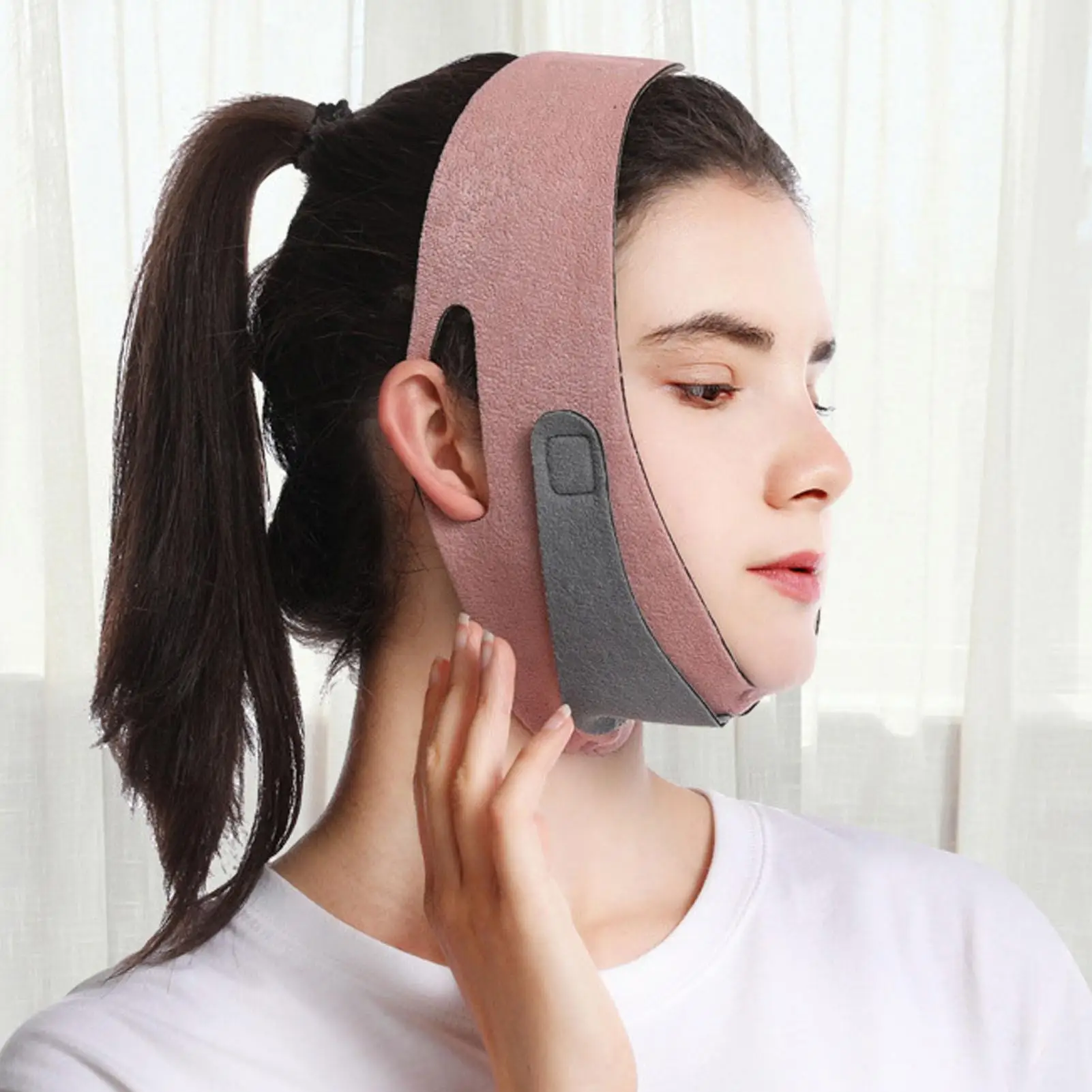 V-Shaped Facial Slimming Strap - Soft Breathable Face Lifting  for Women, Pink M Size