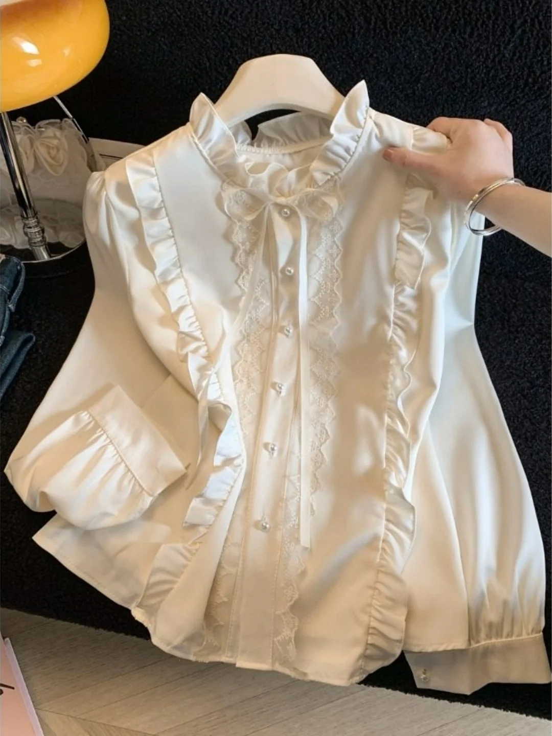 

Elegant Lace Shirt with Bow Tie Long Sleeve Women's Spring 2026 New Loose Cotton Polyester Casual Fashion Court Style