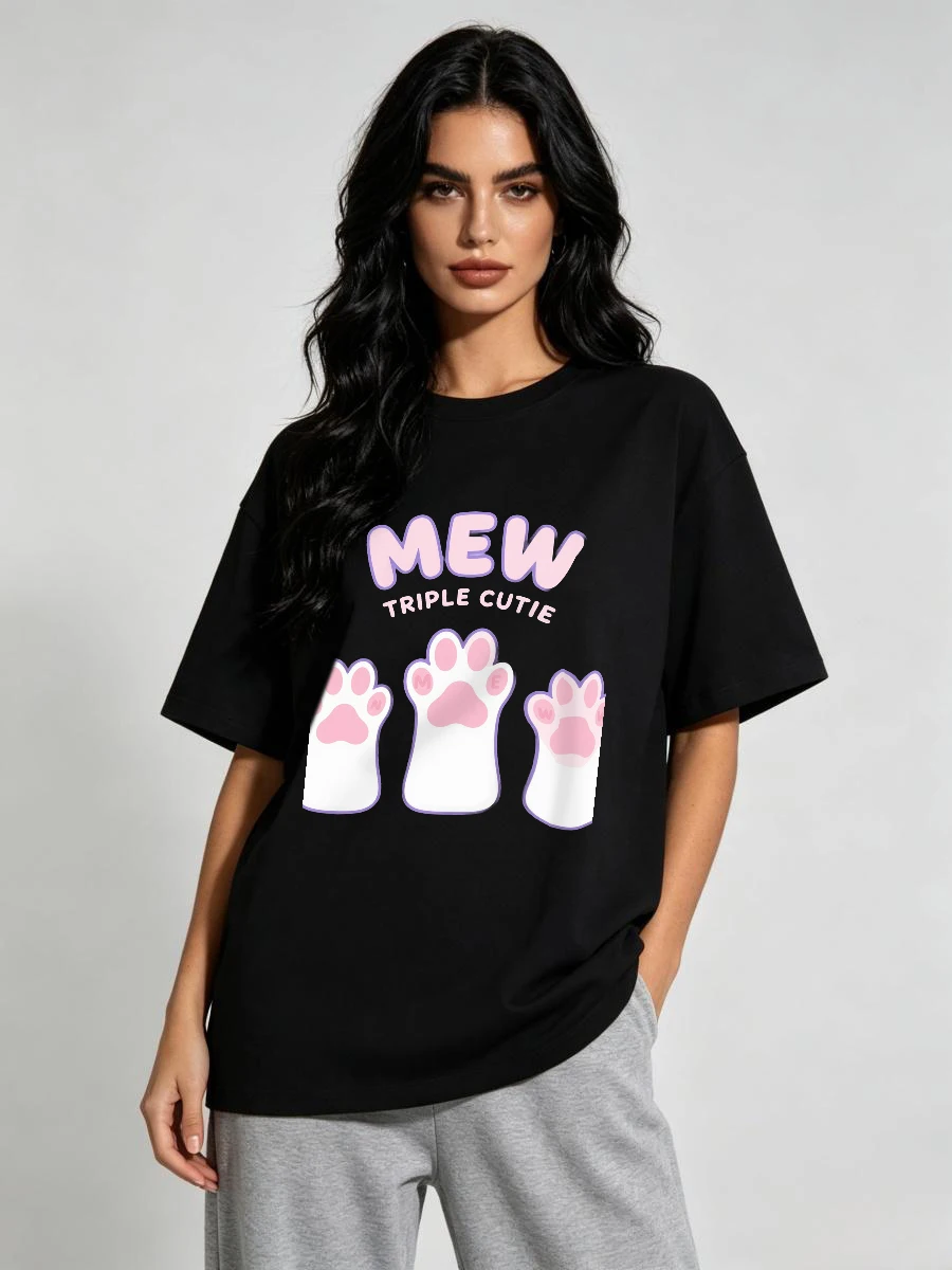 T-shirts résistants, vêtements robustes, tenues solides, vêtements fermes, mode stable, style constant, fiables, populaires, ajustés