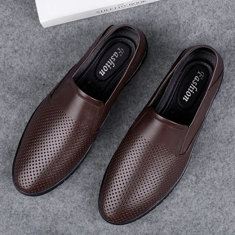 

2023 New Genuine Leather Men Loafers Brown Black Cow Leather Comfortable Shoes Adult Office Mens Hollow Moccasins Driving Shoes