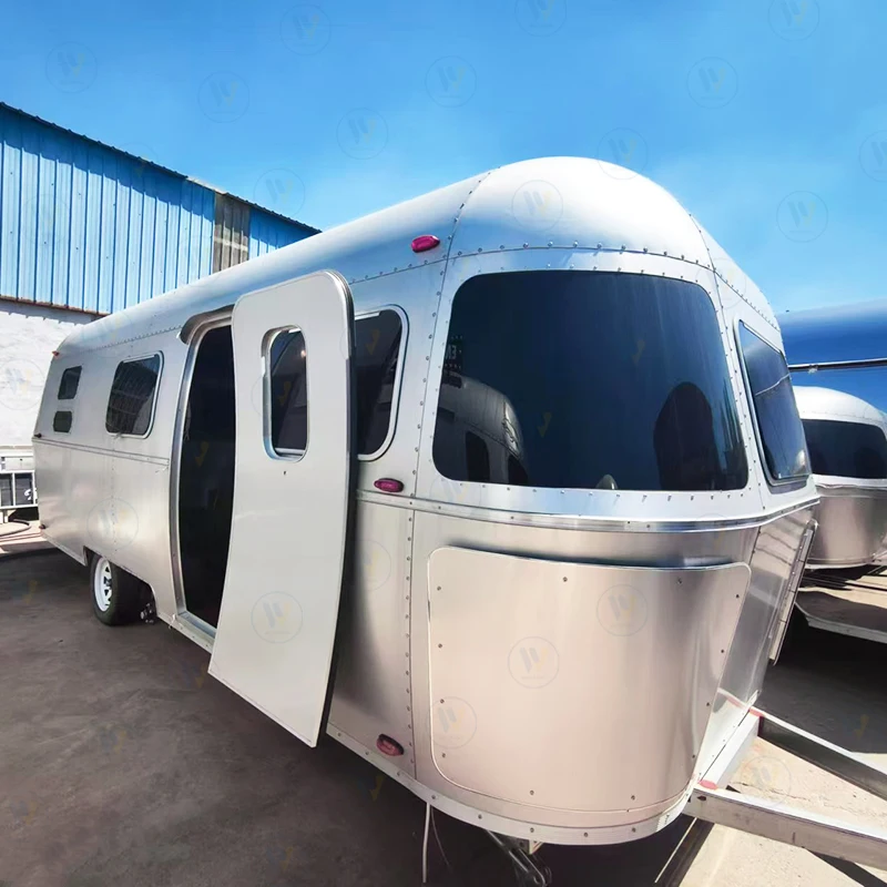 Motorhome Portable Portable RV Vacation Trailer Self Propelled Traction Outdoor Cross Country Camping Mobile Trailer RV