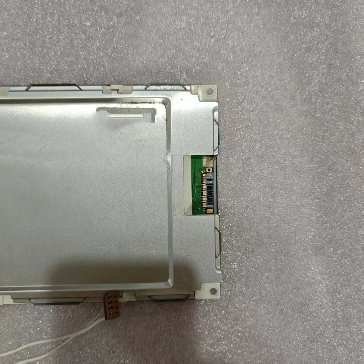 Écran LCD SP14Q002-A1