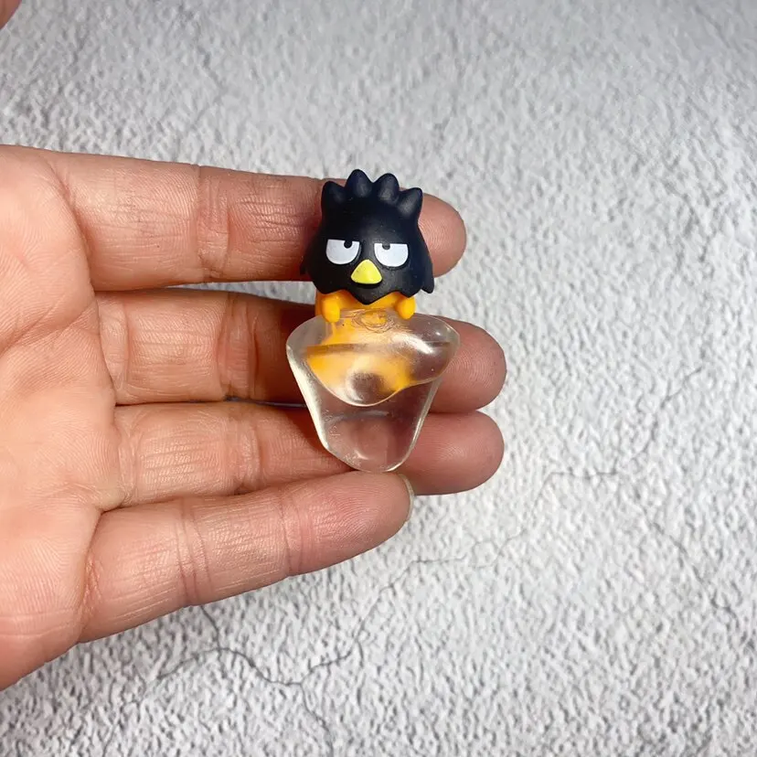 Sanrio Gudetama Cup Edge Mini Figure Blind Box Toys Sanrio Gudetama Bad Badtz-Maru Cup Hanger Q Version Action Figures Cup Decor view 3
