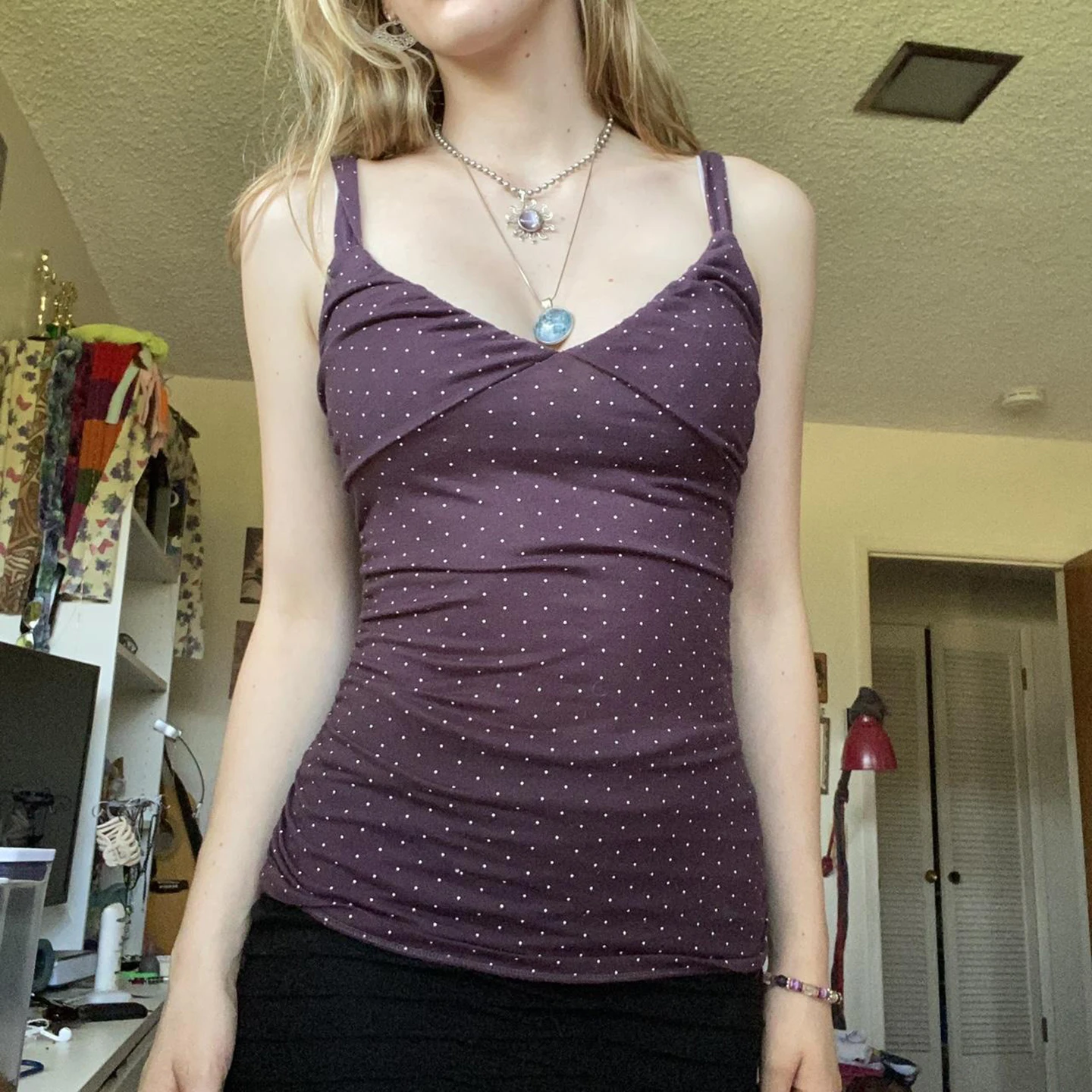 SUCHCUTE Lila Y2K Polka Dot Rüschen-Tanktop für Damen, V-Ausschnitt, Camisole, Sommerurlaub, Weste, sexy ästhetische 2000er-Jahre-Tops, Coquette