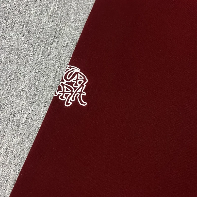 Rote Patchwork-Jogginghose für Herren mit Stickerei, elastischem Bund, gebürstetem Futter, Colorblock-Design, lässige Streetwear-Trainingshose – Detail 9