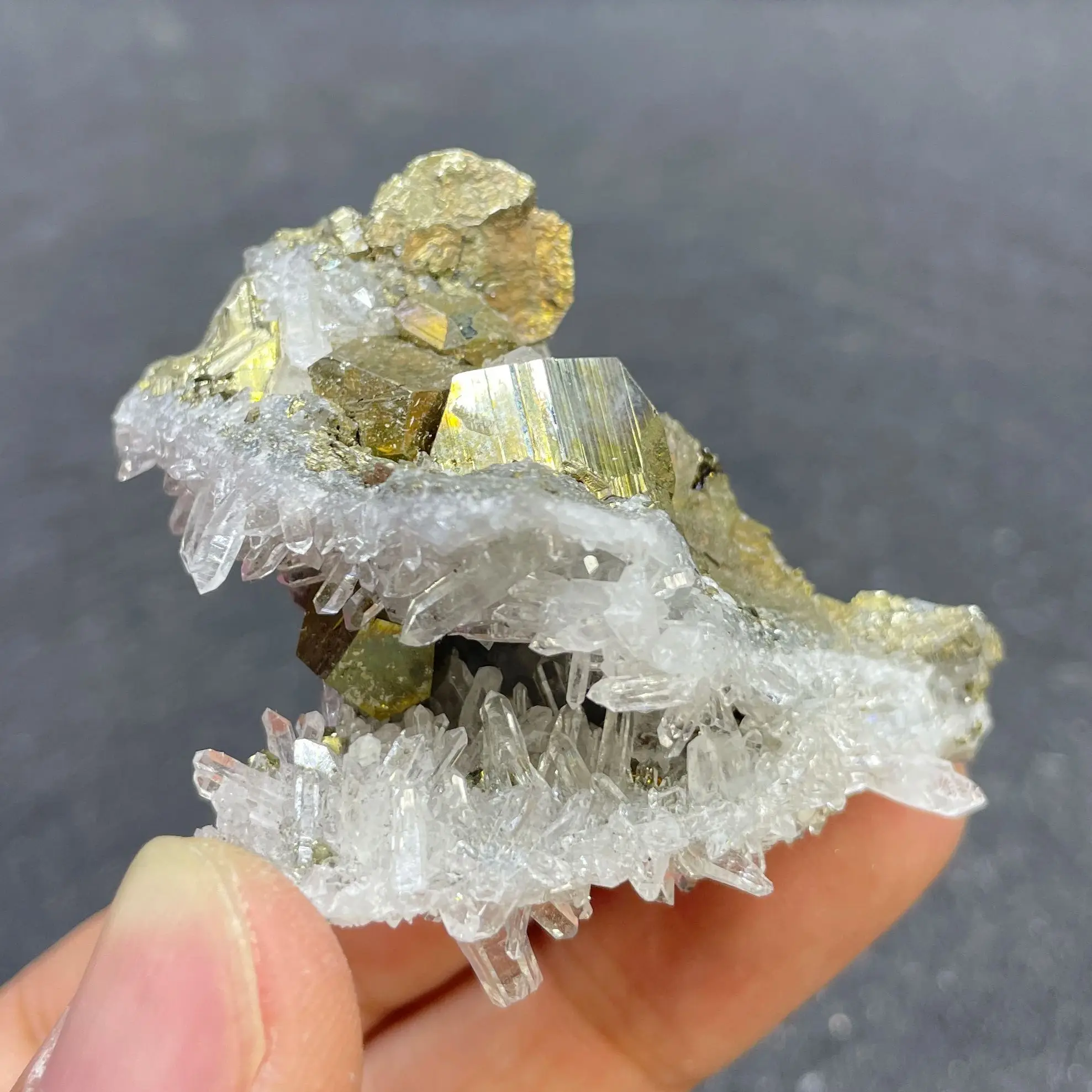 Natural Stone Pyrite Crystal Clear Quartz Cluster Mineral Specimen Raw Rock Chalcopyrite Decoration Rough Polished Healing