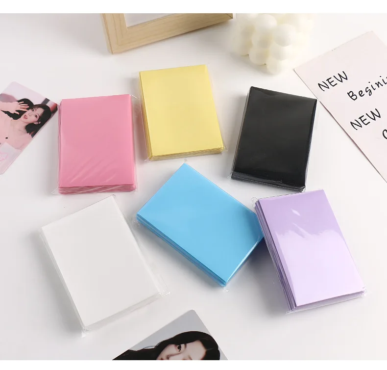 50 Stück Macaron-Farbige Kartenhüllen 3 Zoll Album Fotokarten-Schutzfolie Anime-Merch Flash-Karten Matte Abdeckung – Detail 7