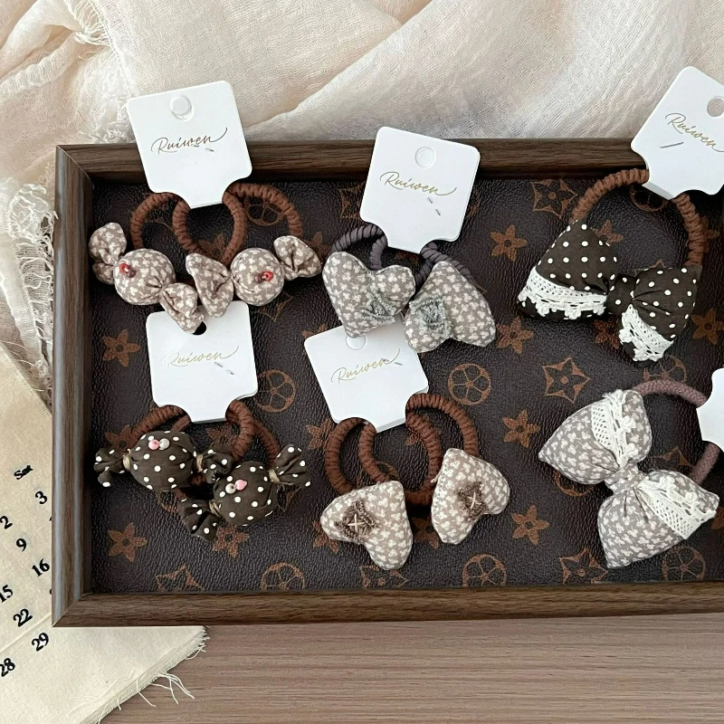 

Коричневый галстук для волос с бантиком в горошек, тканевый хвостик, нежный и винтажный, подходит для маленьких девочек, удобная для волос резинка