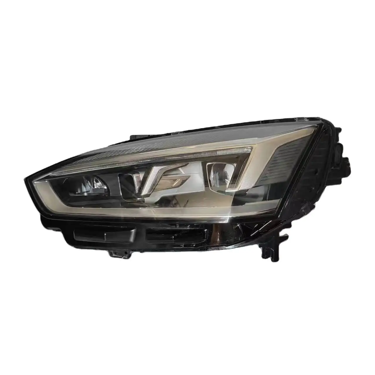 حار بيع المصابيح الأمامية للسيارة لعام 2018 أودي A5 LED نظام الإضاءة الجمعية المصابيح الأمامية