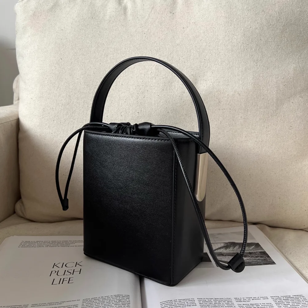 Fashion Unique Design Box Bucket Bag Genuine Leather Women Tote Bag Simple Real Leather Lady Shoulder Crossbody Bag New 2023