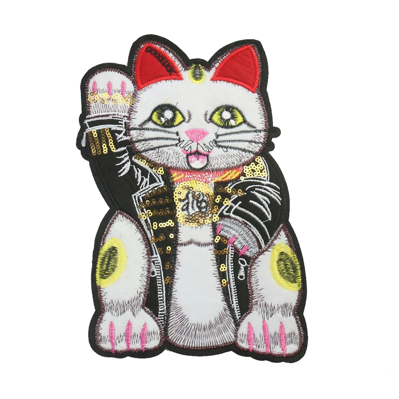 Large Kawaii Japanese-style Maneki Neko Embroidery Applique Iron on Transfer Patch Clothe Sewing Decor Badge Scrapbook Accessory