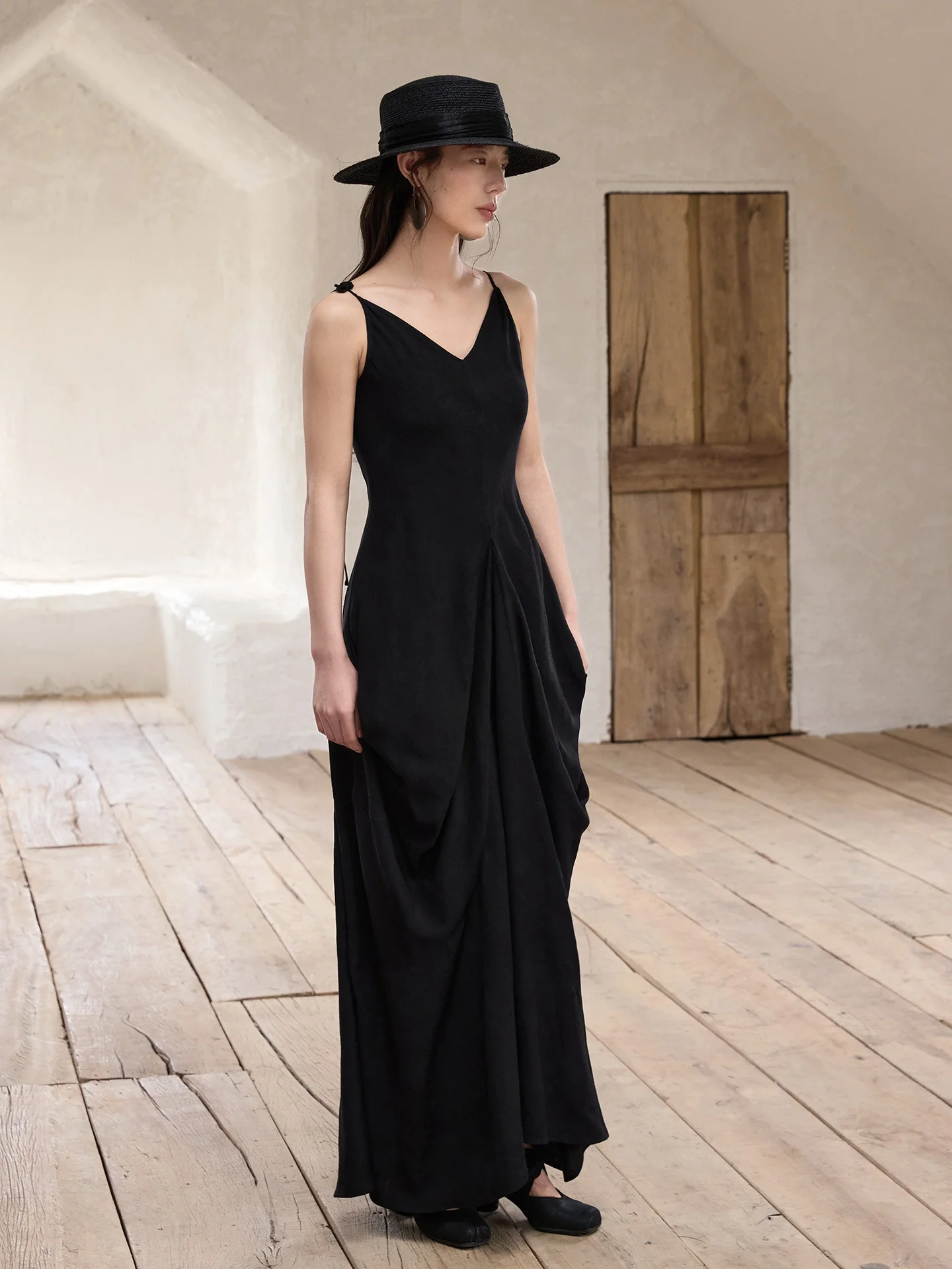 Ele Slim Fit Strap …