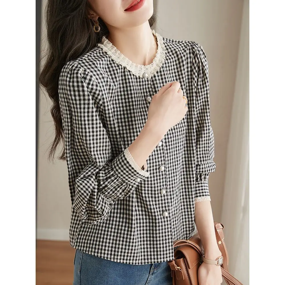 Spring and Summer New French Retro Round Neck Lace Checkered Shirt Feminine Long Sleeved Top