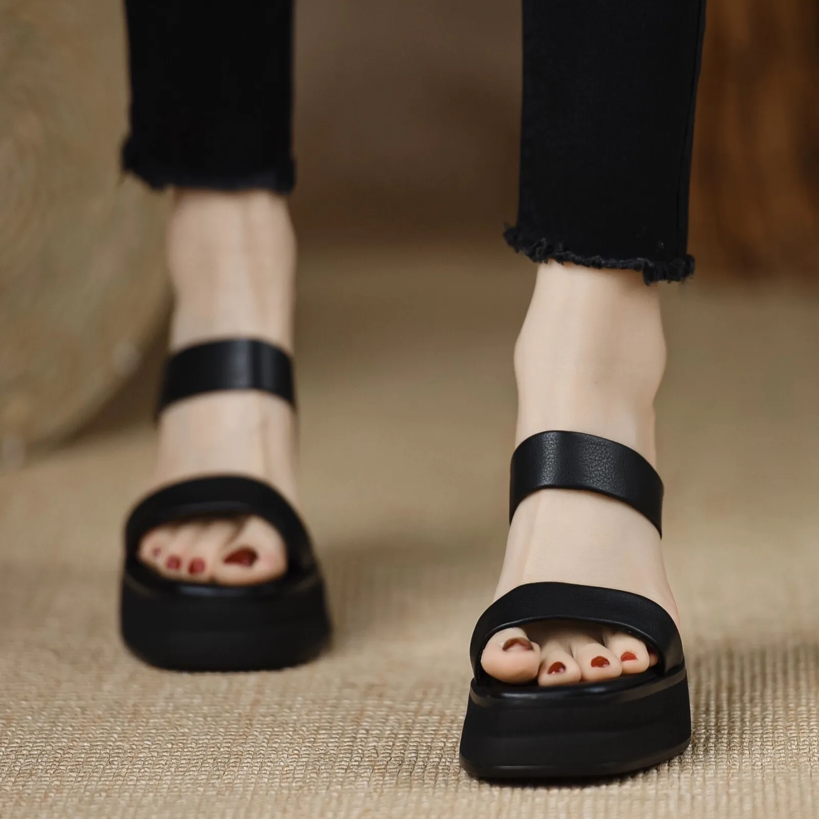 European American Women's Shoes Chunky Heel Square Toe Platform Slide Sandals  Retro High Heel Flip Flops for Outdoor Wear