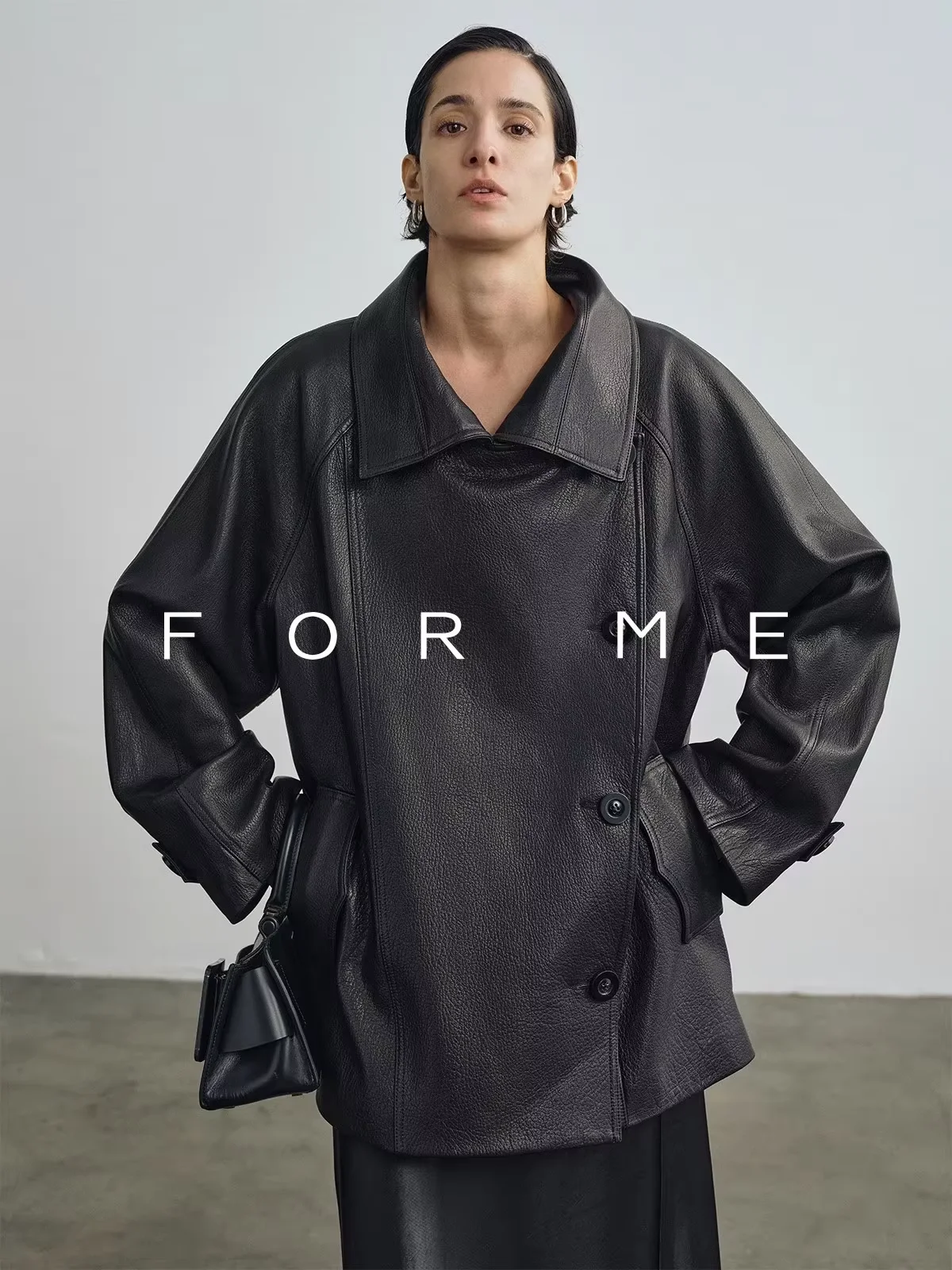 Mauroicardi 봄 가을 브라운 오버 사이즈 부드러운 가짜 가죽 자켓 여성 더블 브레스트 우아한 세련된 럭셔리 디자이너 의류