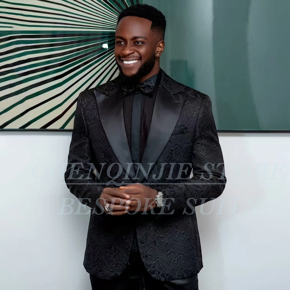 

Формальные черные жаккардовые мужские костюмы, элегантные одно пуговицы с пиковыми лацканами, приталенная куртка, брюки, наряды, мужская одежда по индивидуальному заказу