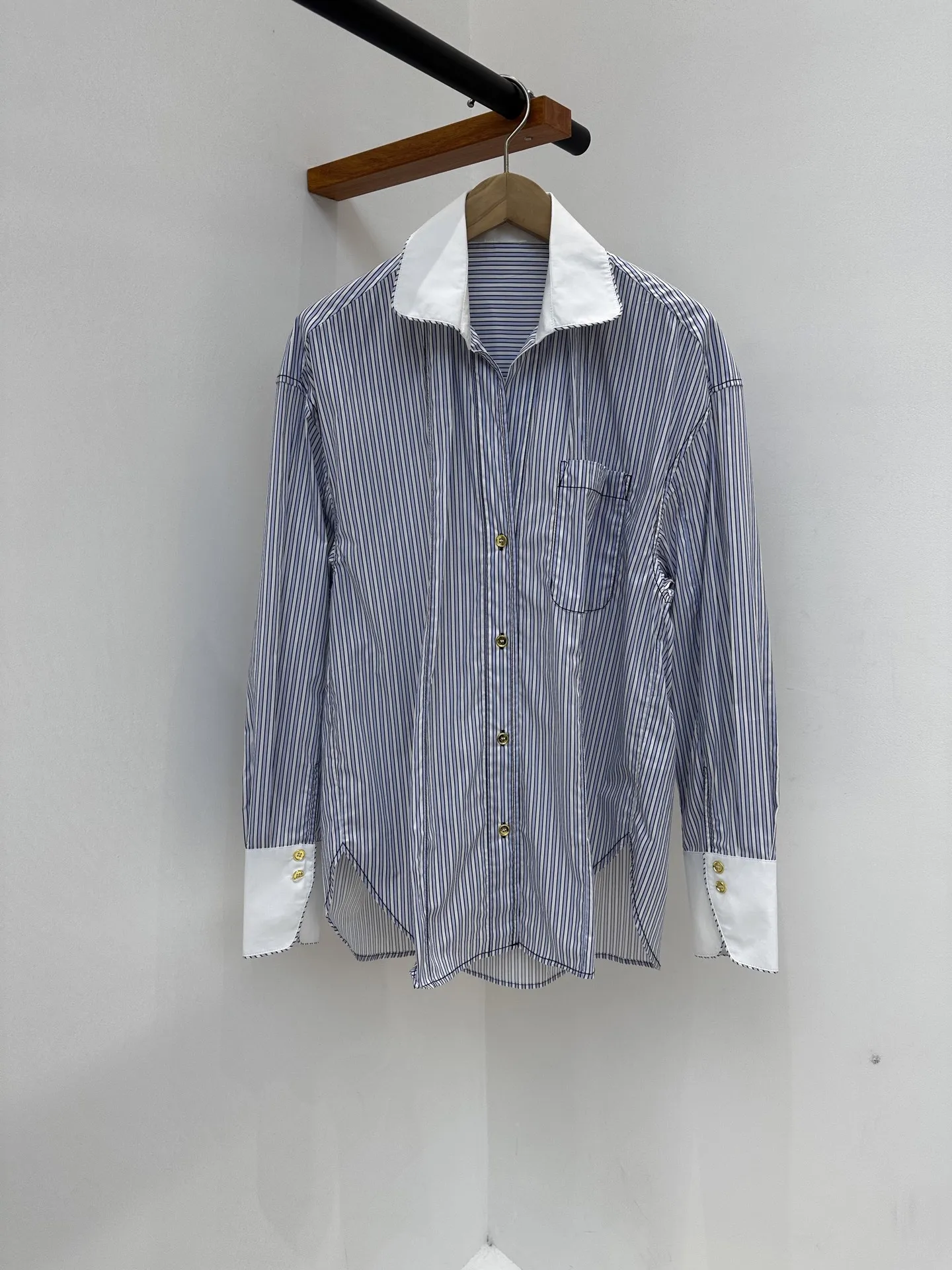 

2025 Autumn Women Striped Shirt Color Contrast Turn-down Collar Long Sleeve Single Breasted Casual Female Blouse