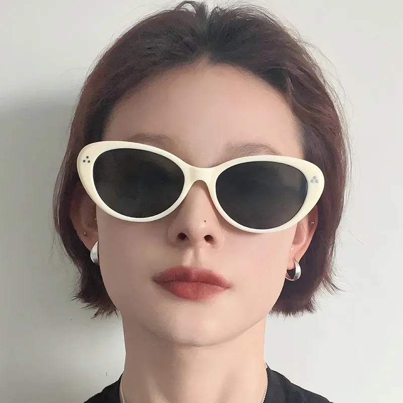 Retro Invertiertes Dreieck Sexy Rice Nail Cat Eye Damen Sonnenbrille Markendesign Herren Sonnenbrillen Fahren Reisen Schutzbrille UV400
