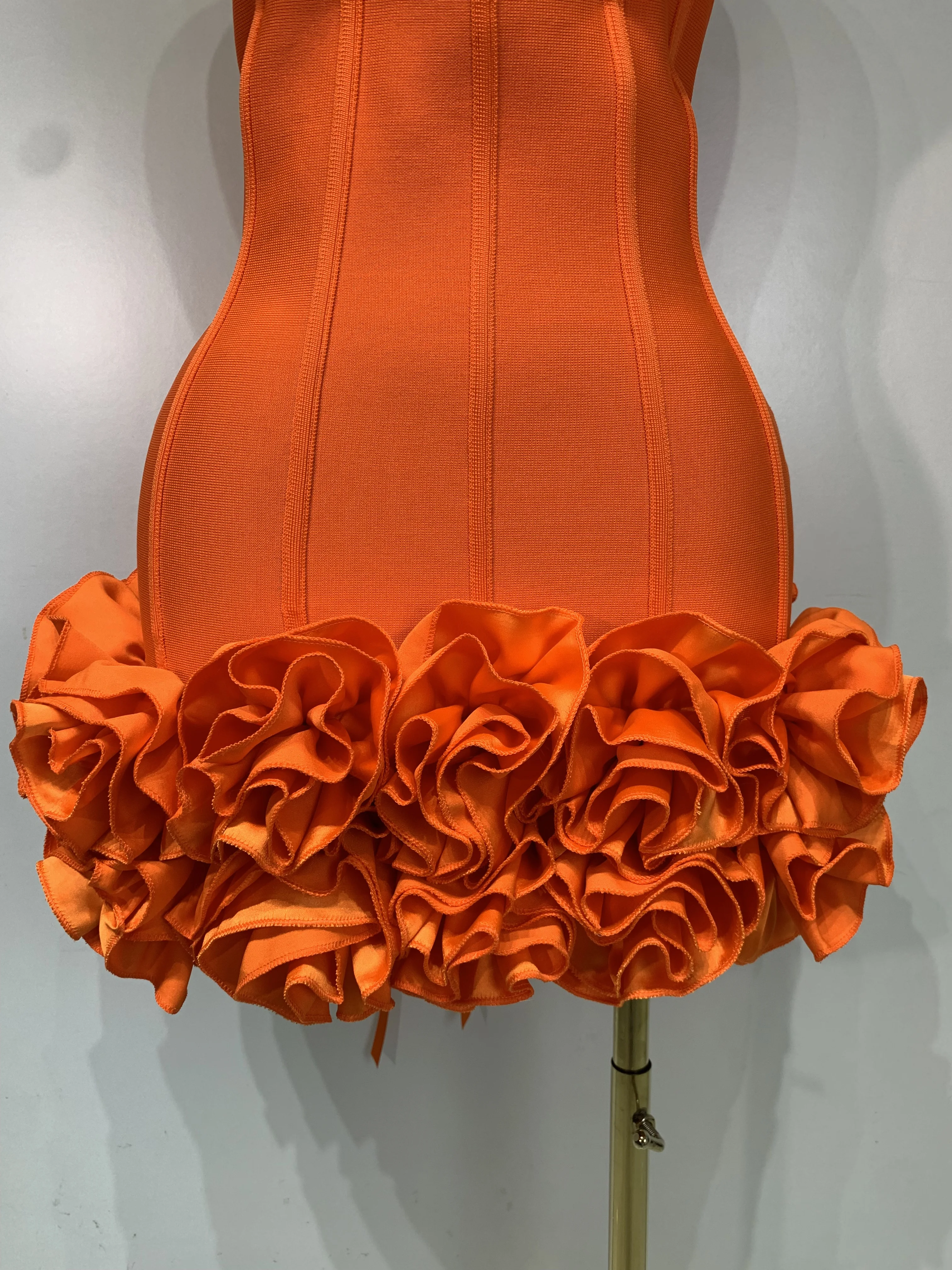 Women Sexy Strapless Backless Flower Embellished Mini Bandage Dress Bodycon Celebrity Party Cocktail Evening Party Club Dresses 220 S3c9886e636dc4c40b31e78ceca6946d3q