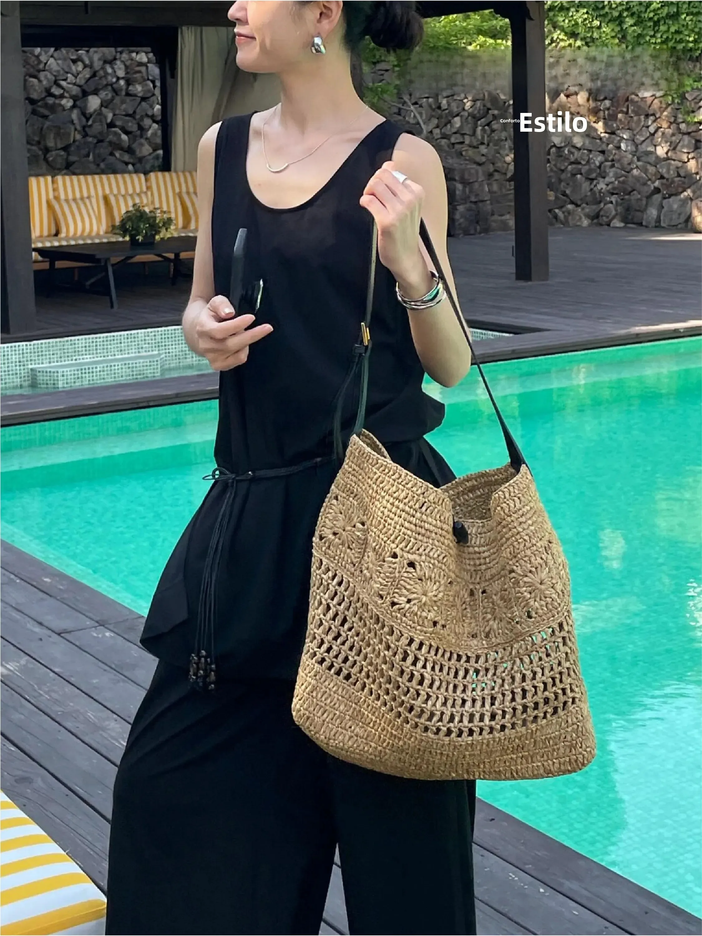 Bolsa de Praia Grande de Palha UZOE Nova Coleção Verão - Estilo Moderno e Neutro para Mulheres - Bolsa de Ombro Único para Fé...