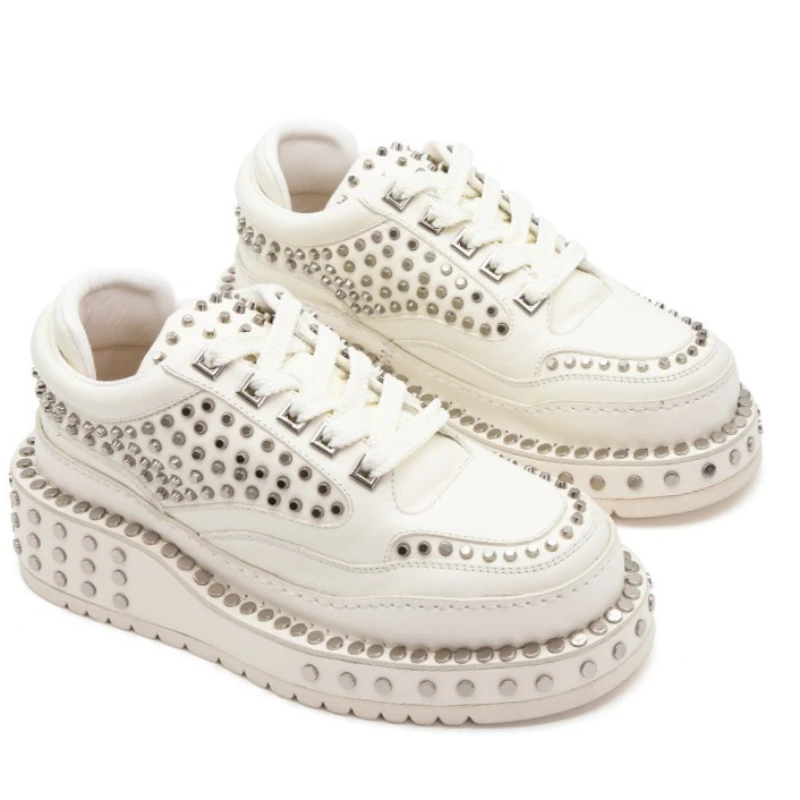 

Genuine Leather White Casual Shoes for Men's Europe Original Metal Rivet Design Board Shoes Thick Soled Height Increasing Shoes