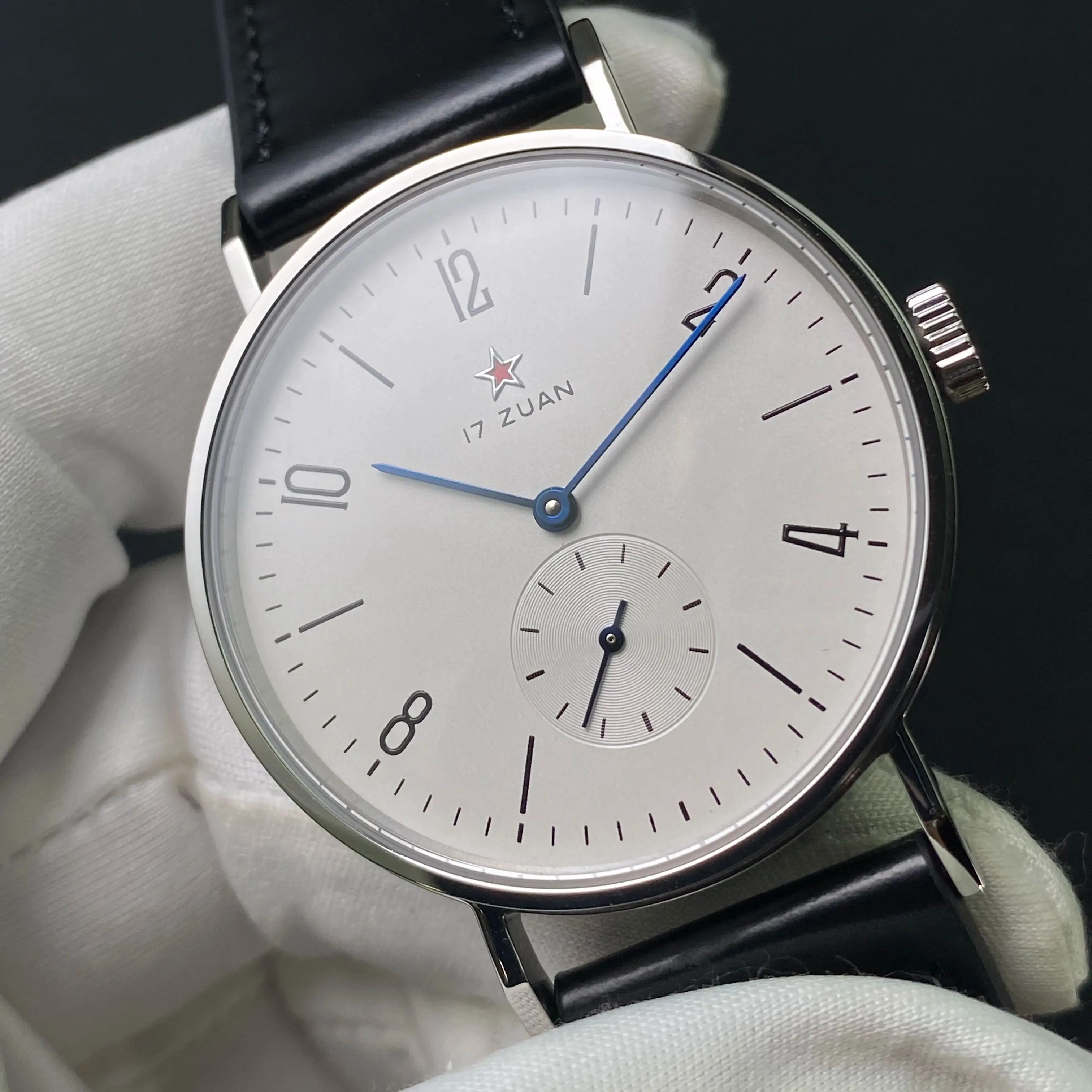 Montre mécanique pour homme minimaliste Bauhaus à remontage manuel, mouvement Seagull authentique, aiguilles en acier bleui à la chaleur, verre saphir, petite se