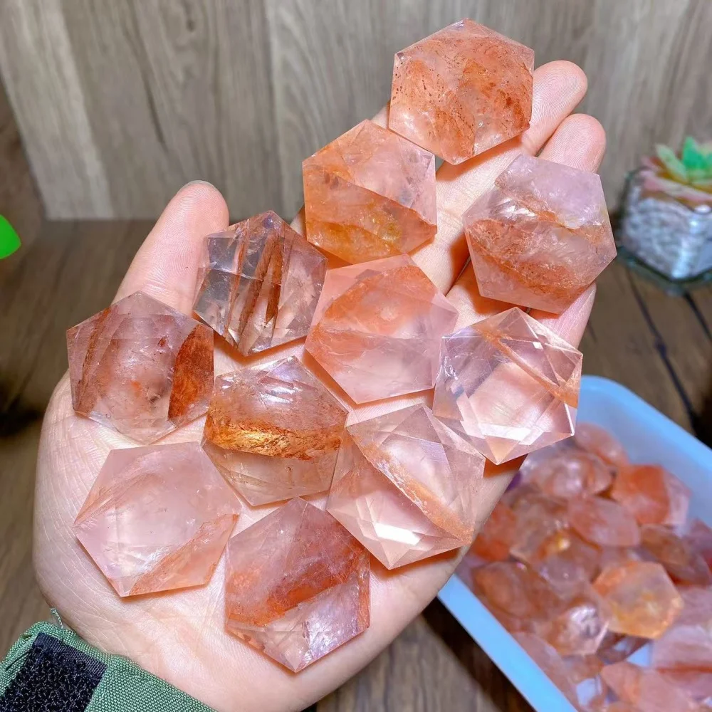 Random1Pcs High Quality Natural Fire Quartz Hexagram Necklace DIY David Star Pendant Reiki Healing Crystal Stone Jewelry Gifts