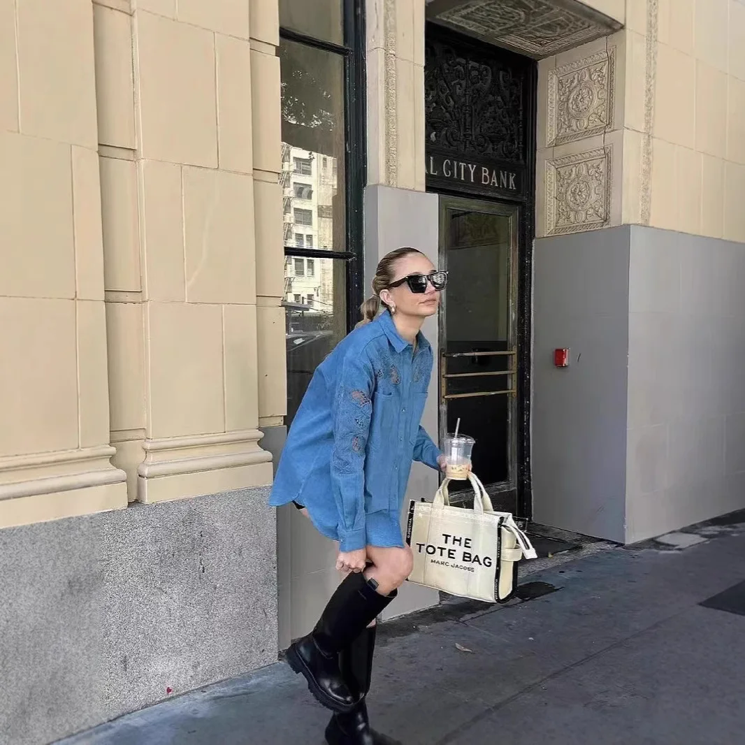 Sezanes 2025 shirt fashion summer new retro embroidery splicing lace hollow commuter hundred loose long-sleeved T-shirt