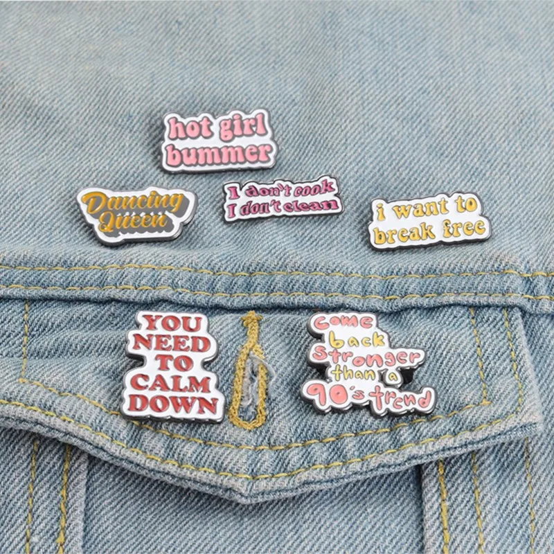 เคลือบ Pins The Power of Words เข็มกลัดกระเป๋าเสื้อผ้า Lapel Badge การ์ตูนของขวัญเครื่องประดับสําหรับเด็กเพื่อนสนุกสโลแกนแบนเนอร์