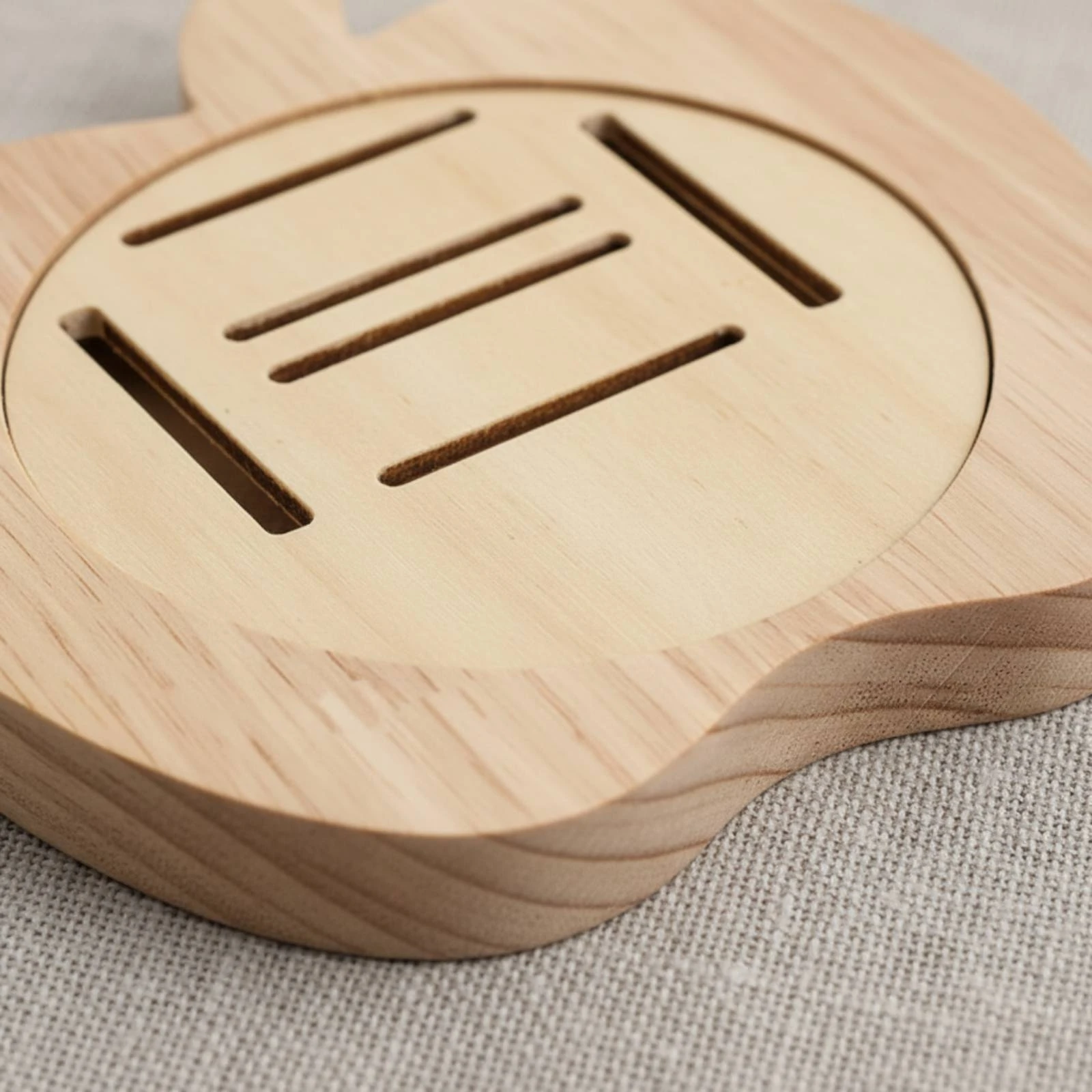 Apple Wall Rack Natural Wood Finish Apple-Shaped Rack