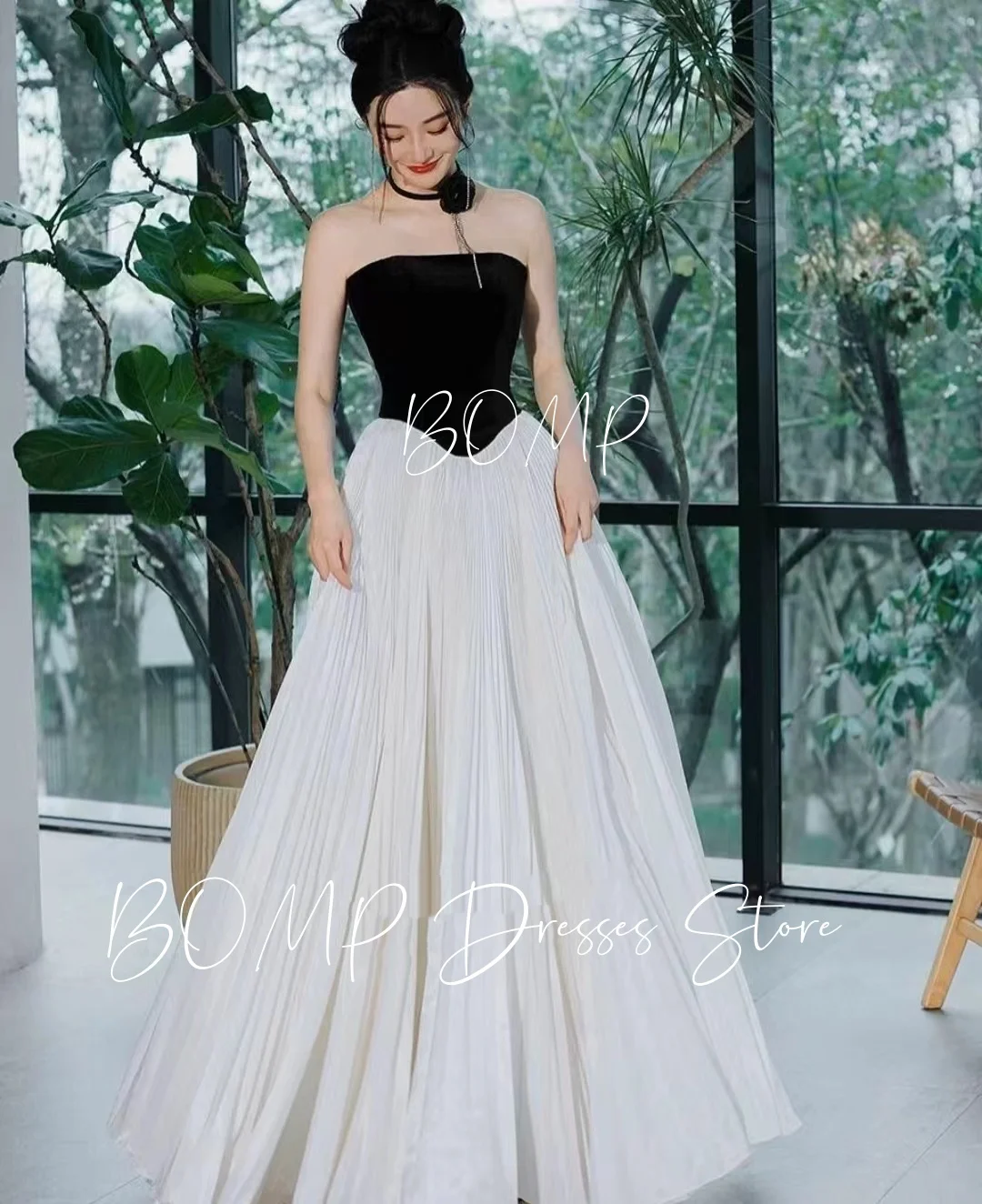 BOMP Abito da cerimonia nuziale con pieghe a contrasto principessa senza spalline A-Line in raso Corea Servizio fotografico Abito da ricevimento nuziale personalizzato