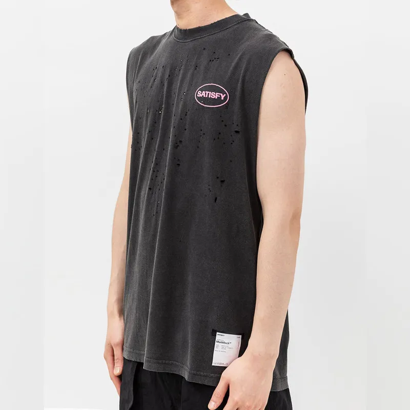 SATISFY MOTHTECH Crew neck old ripped cotton running printed vest T-shirt