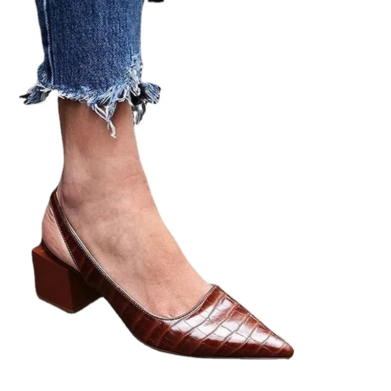 Sandali estivi da donna in pelle PU con punta a punta Décolleté da ufficio con tacco quadrato da donna Scarpe classiche da donna Calzature taglie