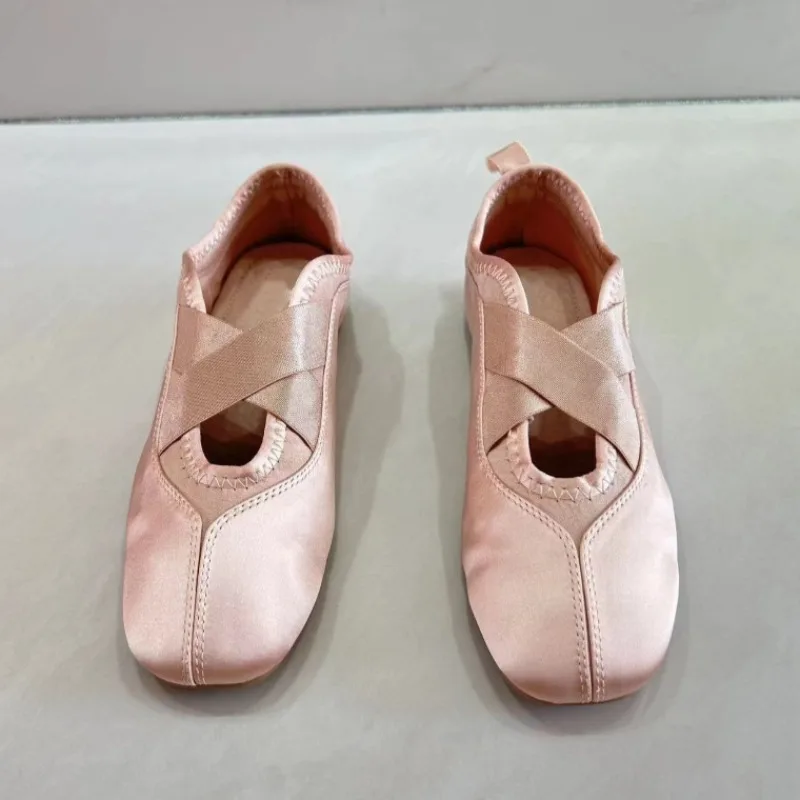 Pesstwei 2026 Spring Designer Satin Ballet Flats Women's Round Toe Soft Sole Lightweight Dancing Mary Jane Ladies Shoes
