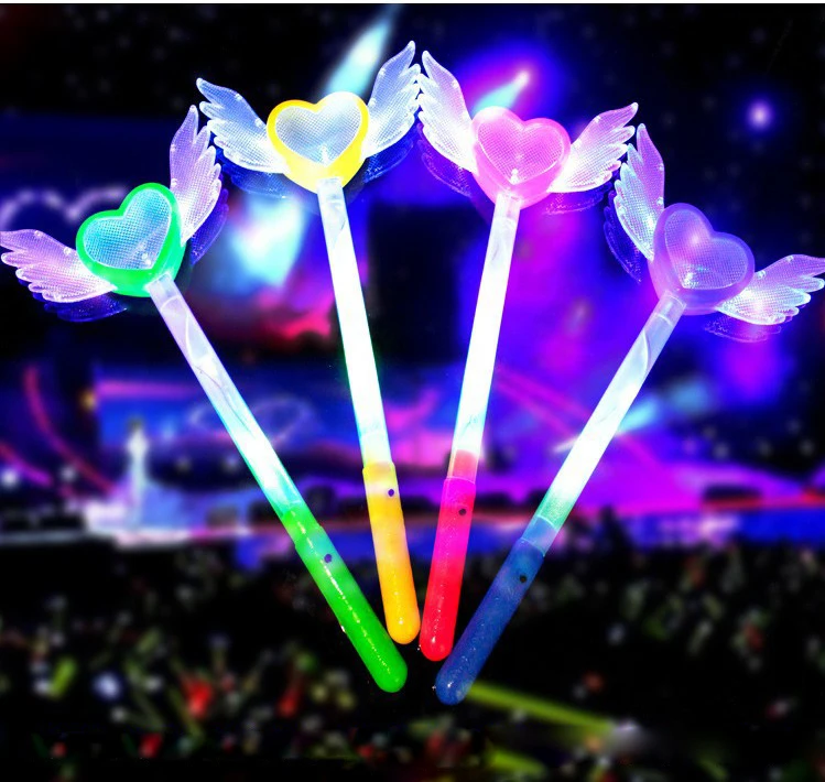 1Pcs New Heart Shaped Glowing Sticks Light Up Party Flashing Wand Festival Decor Luminous Flash Stick Glow Stick Birthday Gifts