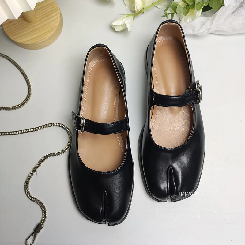 IPPEUM Flats Split Toe Shoes Plus Size 42 Loafer Brown Shoes Black Leather Women  Mary Janes Tabis