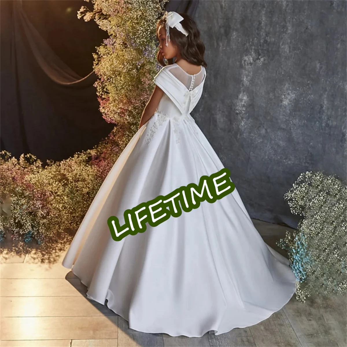 Vestidos de cetim branco elegante para meninas, princesa A-Line, pescoço redondo, vestidos de primeira comunhão, florista, festa de casamento, 2023