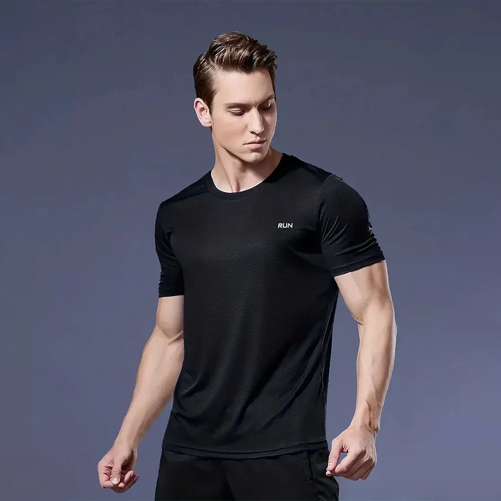 Summer Quick Dry Breathable Sports T-Shirt Fashion Hot Sale Men\'s T Shirt Casual O-neck Short Sleeve Tee Outdoor Run Fitness Top