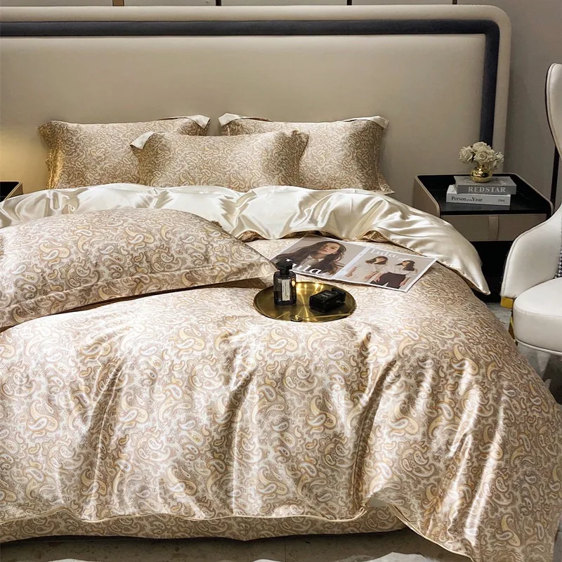 Vintage Floral Satin 4‑Piece Bedding Set, Soft Polyester Silky Duvet‑Cover Set with Flat Sheet and Pillowcases