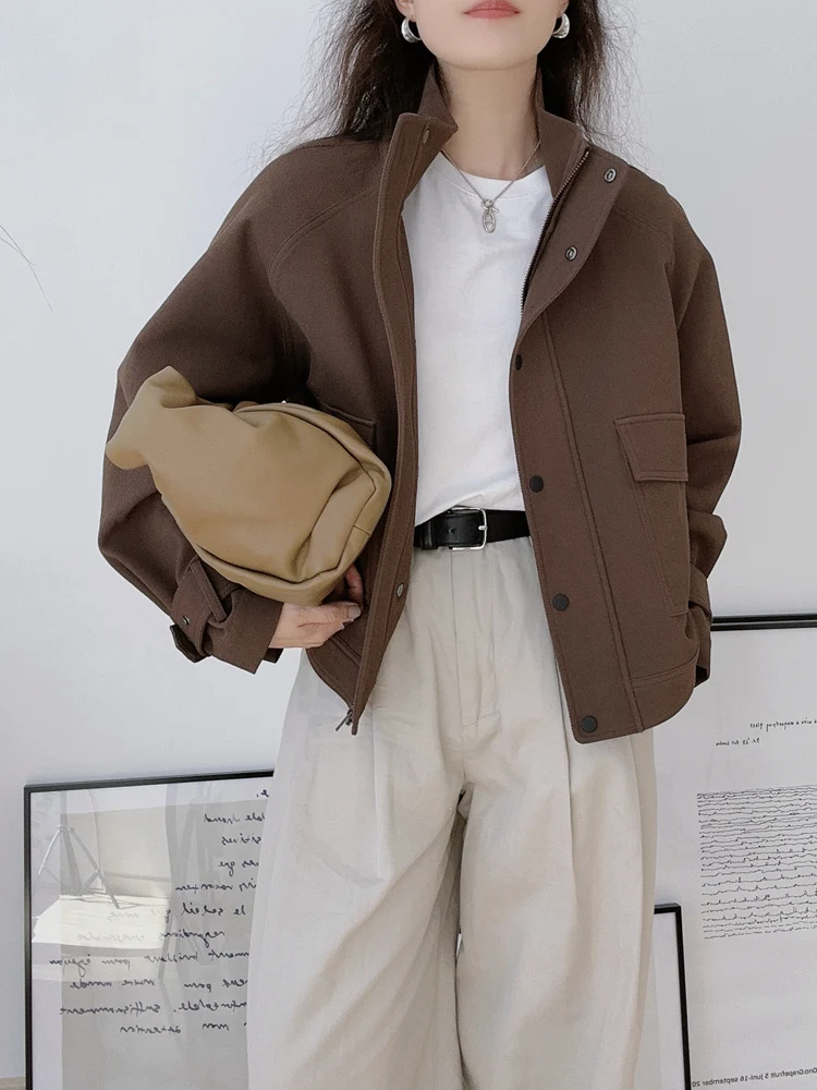 

Уникальный дизайн, модная женская куртка для повседневной носки, из полиэфирного волокна, с воротником-стойкой, стандартной длины, осенняя новинка.