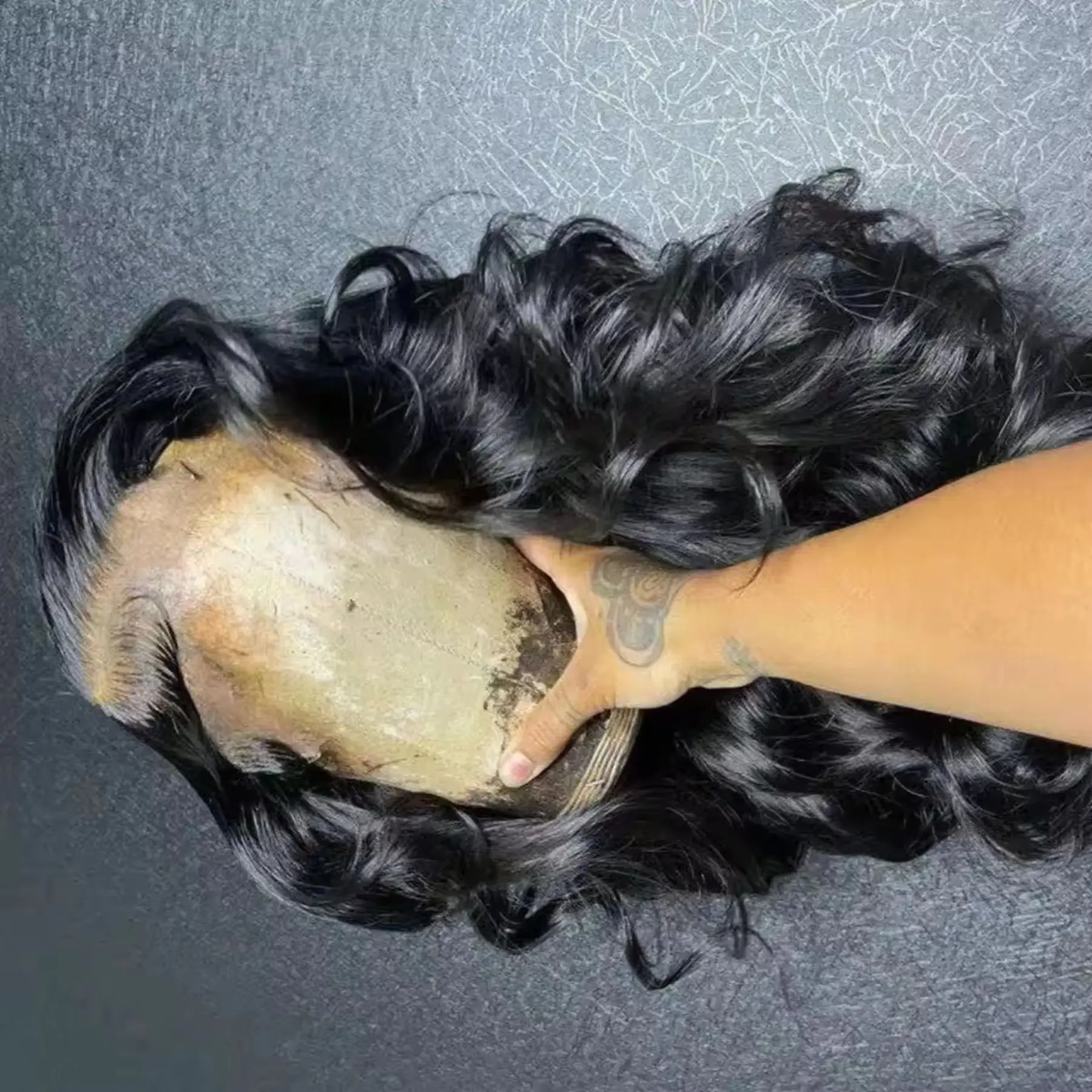 Pelucas sintéticas Body Wave 13X4X1 HD con encaje frontal completo para mujeres negras, pre-arrancadas, con nudos decolorados, cabello de bebé, para bodas, uso diario y fiestas.