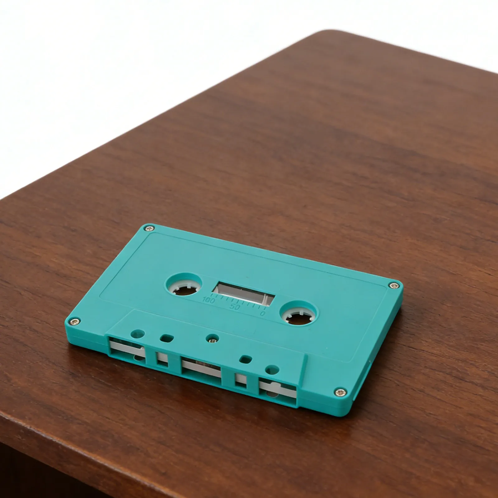 2Pcs Color-Coded Blank Retro Cassette Tapes for DIY Crafts Audio Recording Tape Shells Party Favor Wall Art Decoration Vintage