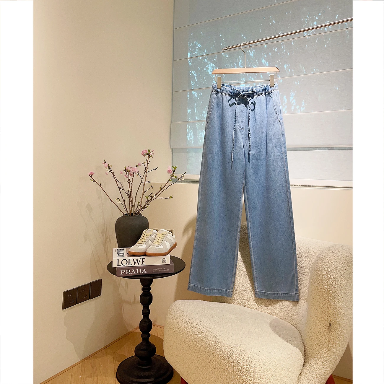 

Джинсы Annmon Airy Feel из денима: женская премиальная коллекция Весна 2024 – дышащие, комфортные, модные