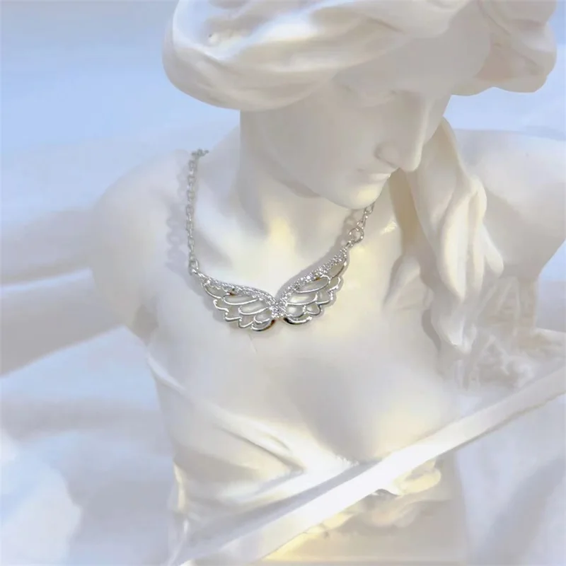 Classic Personality Micro Inlaid Jewelry Lucky Angel Wings Necklace Fashion Retro Hollow Design Stainless Steel Pendant